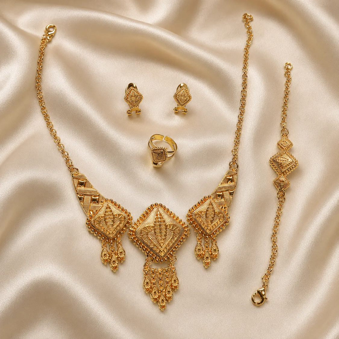 Luxury Gold-Plated Geometric Jewelry Set – 4 Pcs